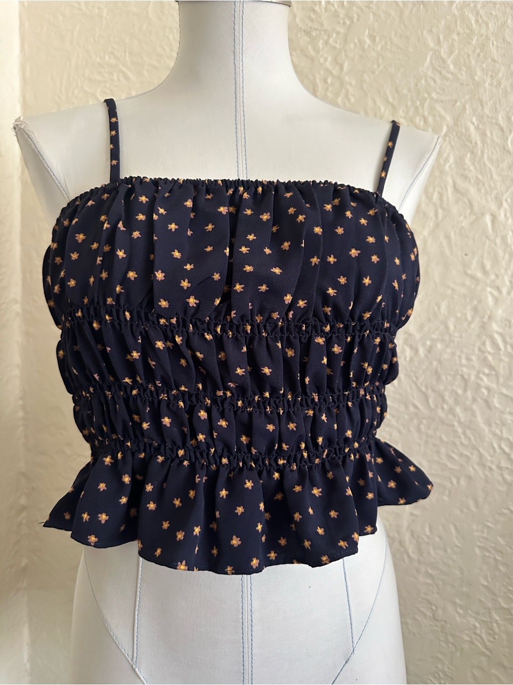 Dress Forum Dark Blue Ditsy Pink Floral Cami Tank Top Small
